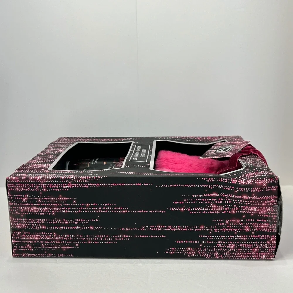 Alexis Bendel‎ 4 Piece Cozy Spa Set Strawberries Champagne Pink Slippers New